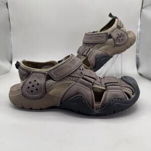 CROCS | Shoes | Crocs Never Looked This Fancy Its Classic  display picture 1
